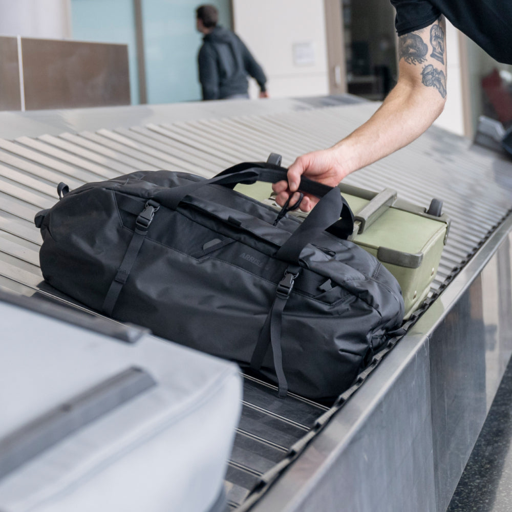 Arris_Duffel_02_a51b2775-62c0-4d0d-9abf-63688a18324a